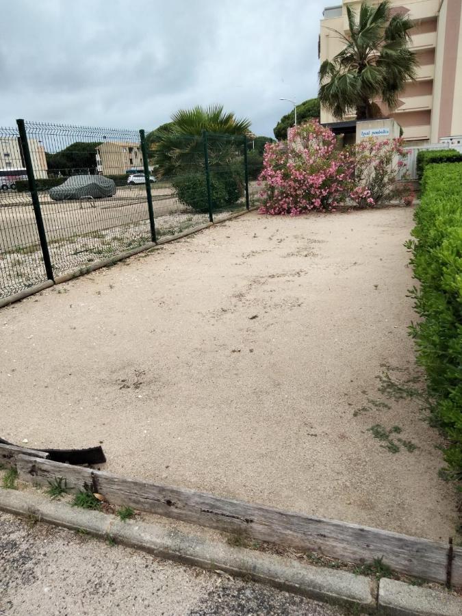 Let'S Grau Plage Le Grau-du-Roi Exterior photo